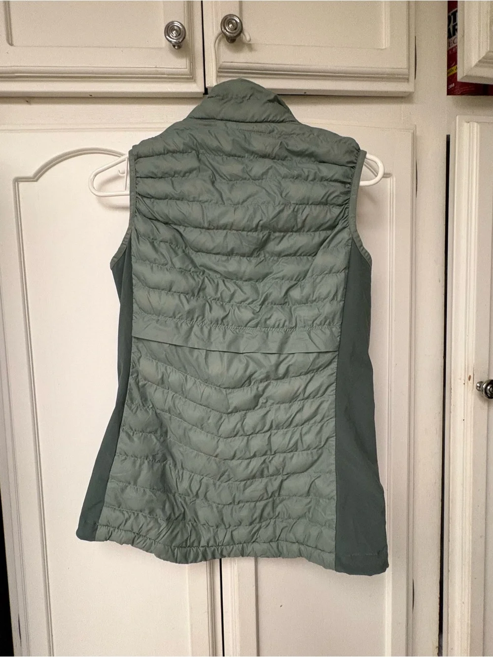 Columbia Women's Sage Green Quilted Packable Vest